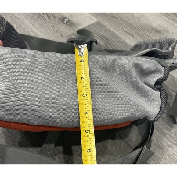 Kelty Kestrel lumbar Pack 550 Cu In Hiking Camping Outdoor Orange Gray Backpack - Picture 9 of 9